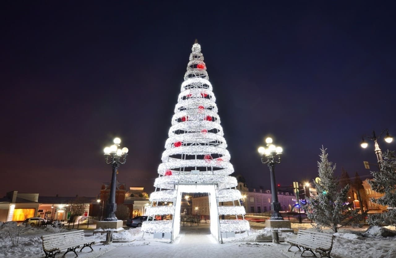 "Новогодняя ёлка в Омске"