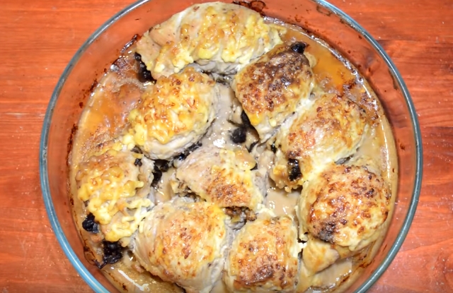 Рулетики с черносливом