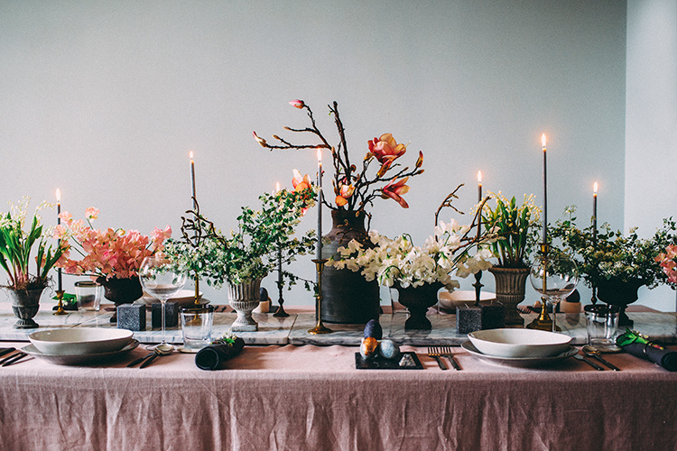 Столовые приборы, текстиль и декор