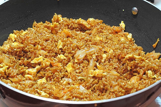 Рисовый салат с мясом и апельсином