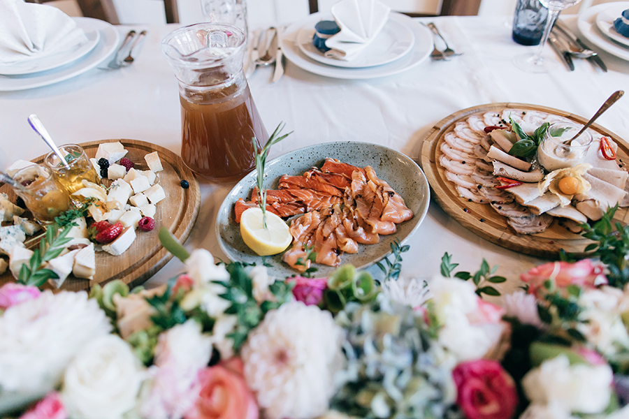 Свадебный стол. Правильный подбор блюд