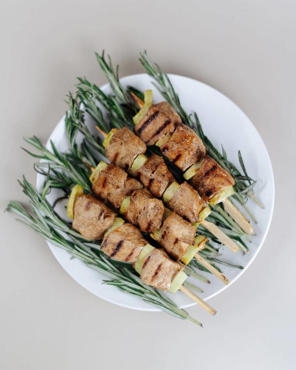 Шашлычок из бедра индейки (4 шт) Шашлычок из бедра индейки (4 шт)