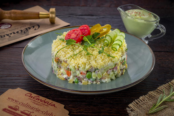 Салат оливье с ростбифом Салат оливье с ростбифом