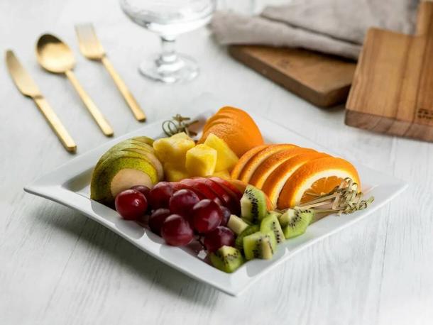 Ассорти из свежих фруктов Ассорти из свежих фруктов