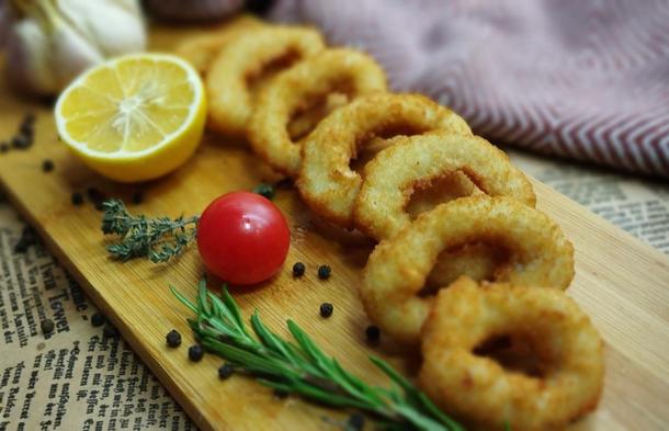 Хрустящие кольца кальмара Хрустящие кольца кальмара