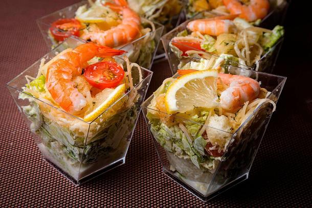 Веррин с салатом Цезарь с креветкой Веррин с салатом Цезарь с креветкой