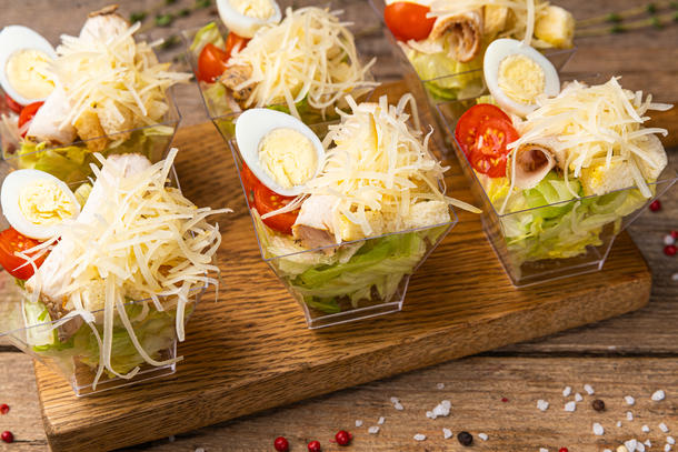 Салат "Цезарь с курицей" Салат "Цезарь с курицей"