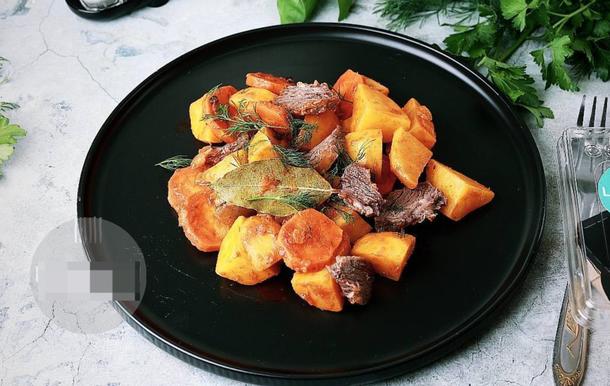Жаркое из говядины с овощами