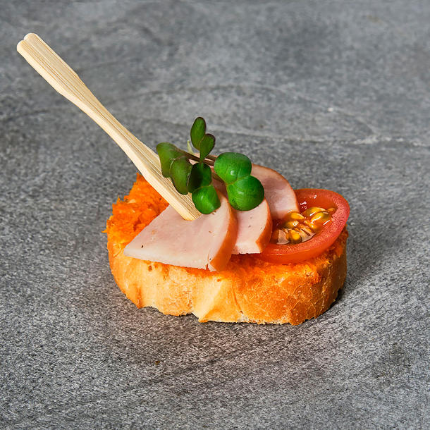 Кростини с курочкой Кростини с курочкой