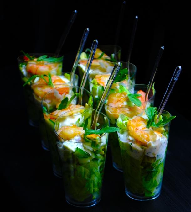 Салат из авокадо и креветок (shrimps cocktail)