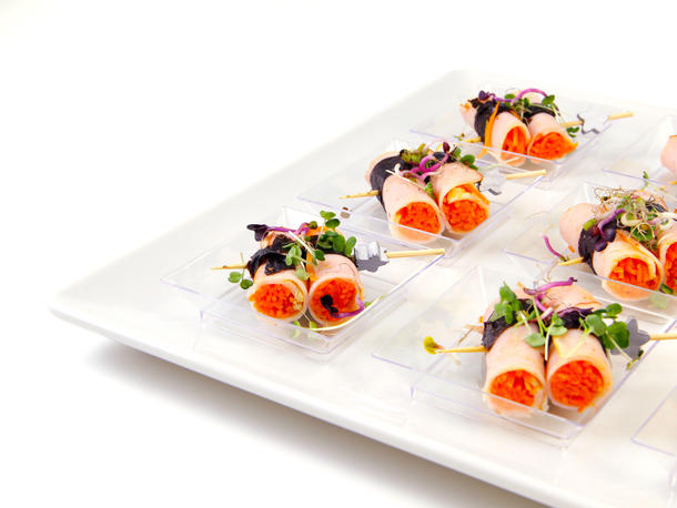 Рулетики из ветчины с пряной морковью в нори Рулетики из ветчины с пряной морковью в нори