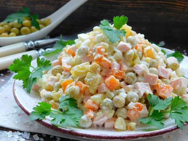 Оливье с курицей