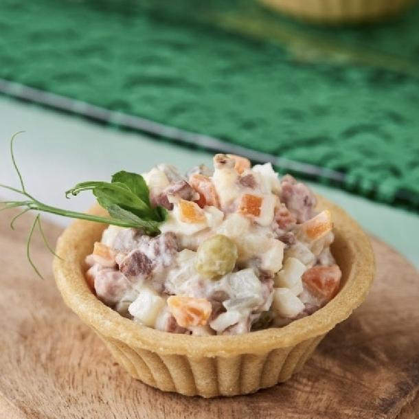Тарт оливье с курицей