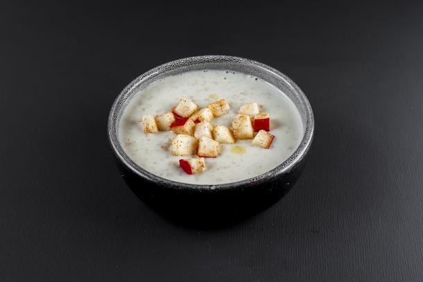 Каша овсяная с яблоком