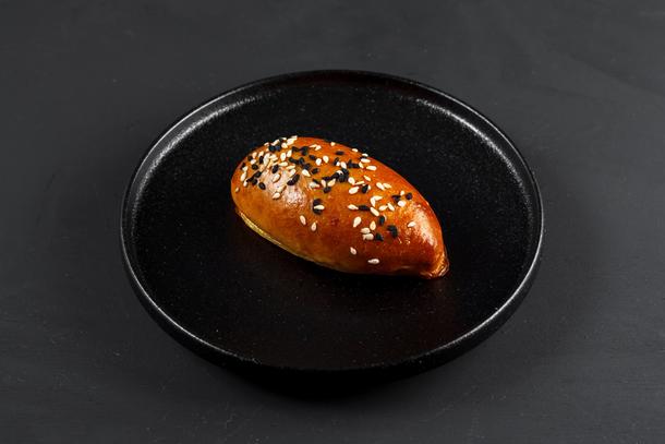 Пирожок с курицей