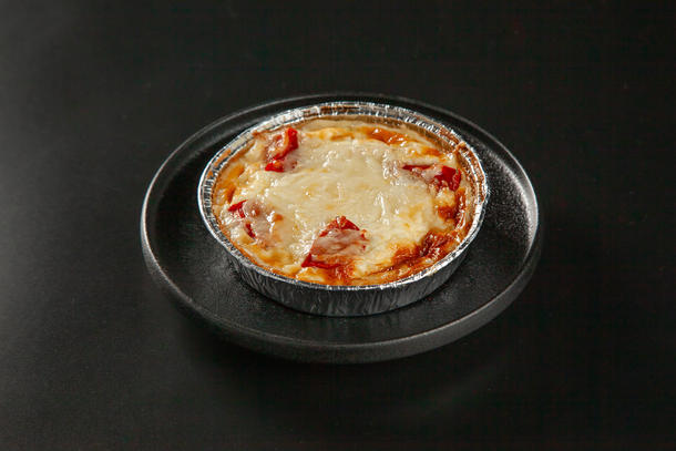 Мини-киш с курицей и томатами Мини-киш с курицей и томатами