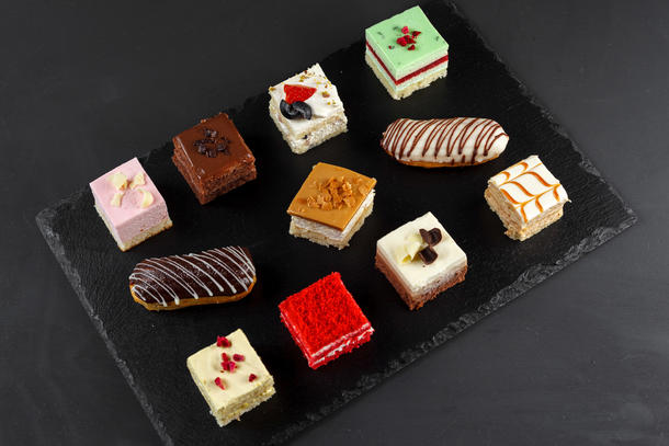 Ассорти мини пирожных