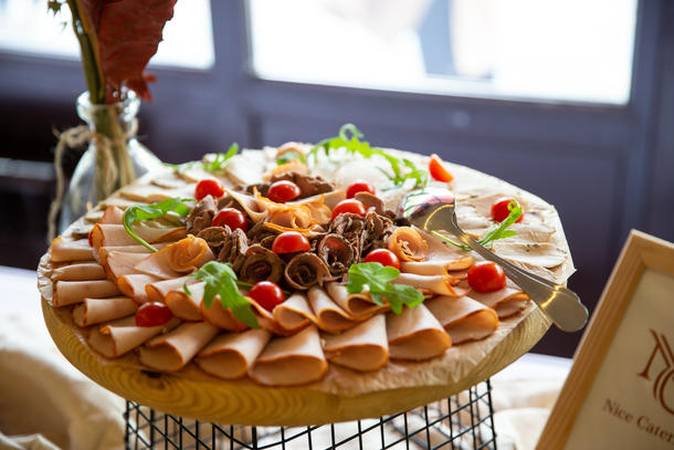 Мясное ассорти домашнего приготовления Мясное ассорти домашнего приготовления