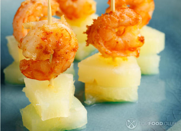 Канапе креветка и ананас