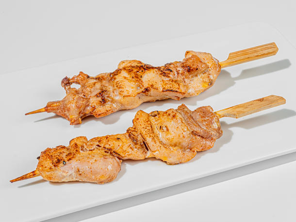 Мини шашлычки из куриного бедра