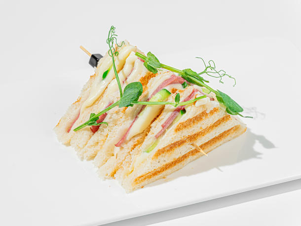 Мини сэндвичи с бужениной 4 шт.