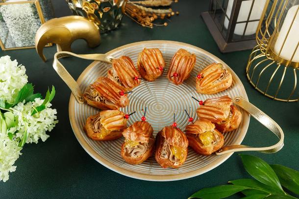 Эклеры с паштетом из куриной печени и апельсиновым конфи Эклеры с паштетом из куриной печени и апельсиновым конфи