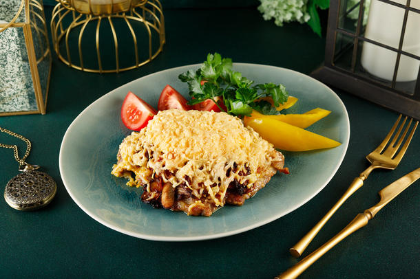 Мясо по-французски с белыми грибами Мясо по-французски с белыми грибами