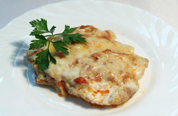 Куриное филе в сливочно-грибном соусе с картофелем Бэби Куриное филе в сливочно-грибном соусе с картофелем Бэби