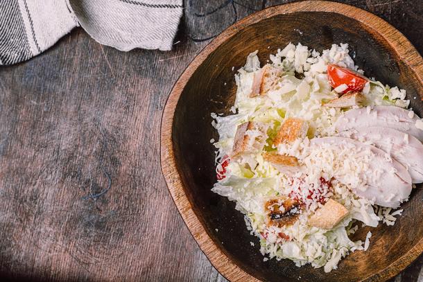 Цезарь с курицей