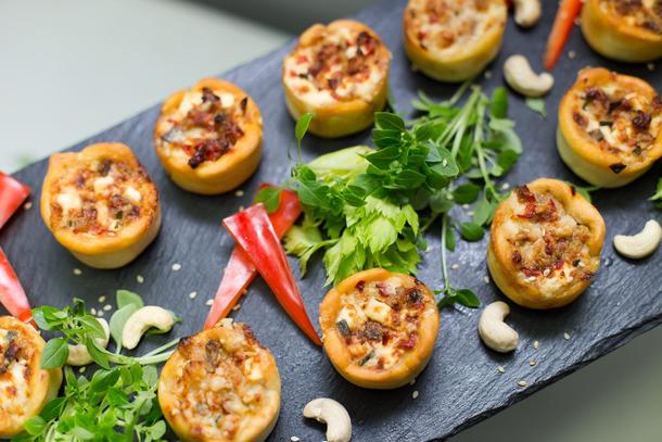 Мини-киш лорен с уткой Мини-киш лорен с уткой