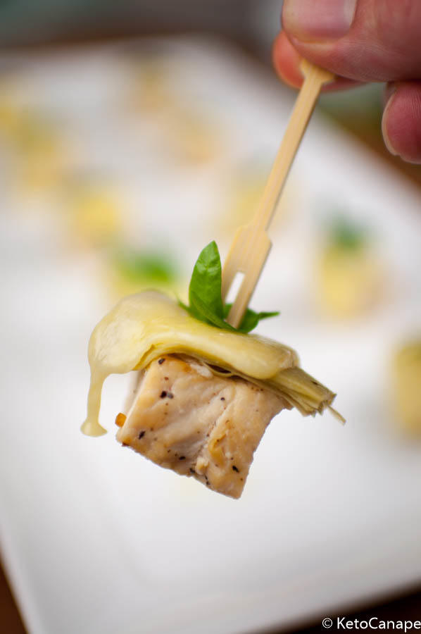 Канапе Индейка гриль с маринованным артишоком Канапе Индейка гриль с маринованным артишоком