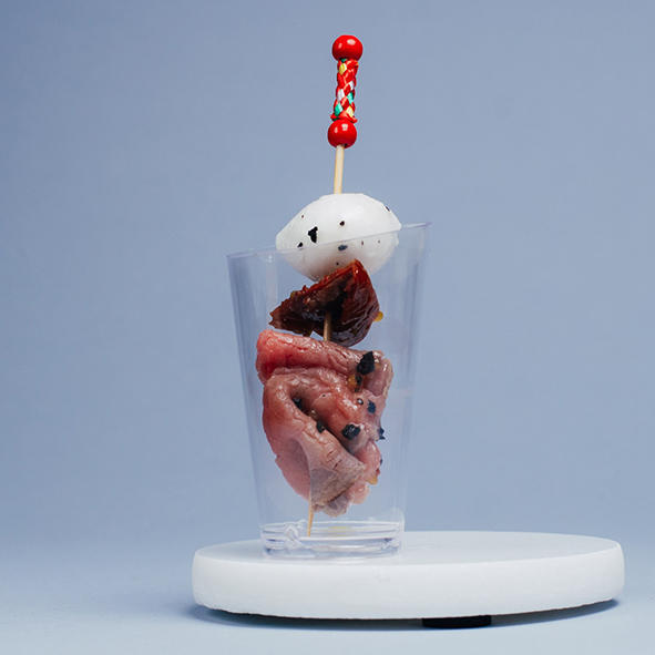 Ростбиф с моцареллой и вяленым томатом