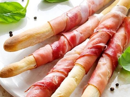 Гриссини с пармской ветчиной Гриссини с пармской ветчиной