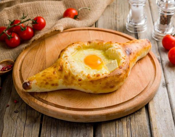 Хачапури по-аджарски