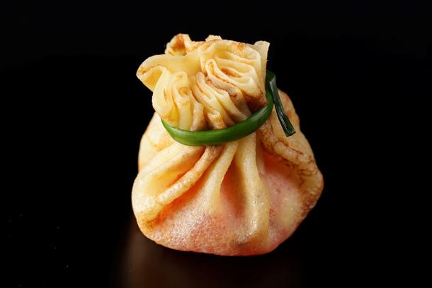 Жульен куриный с грибным соусом