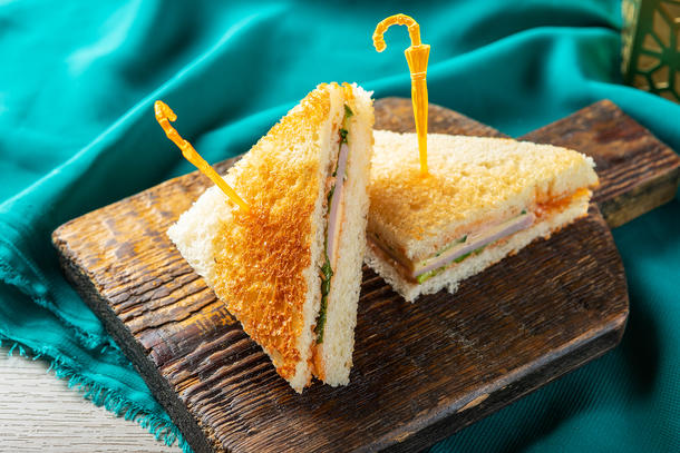Мини-сэндвич с ветчиной и сыром