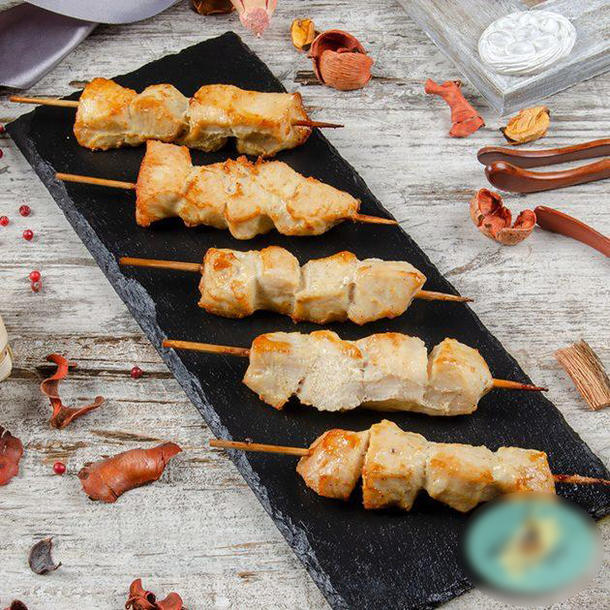 Мини -шашлычки из куриного филе 5 шт Мини -шашлычки из куриного филе 5 шт