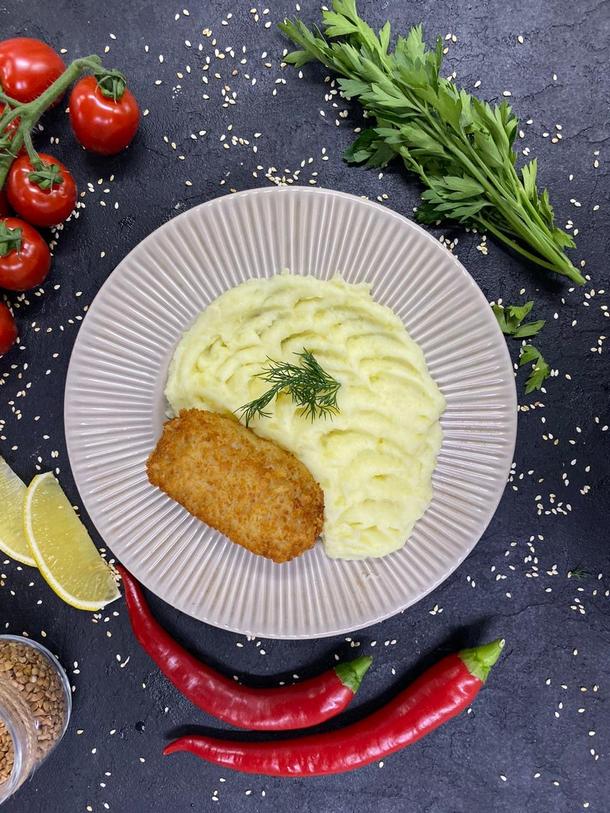 Куриная котлетка с пюре