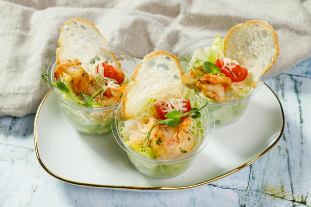 Цезарь с креветками в шоте (доставка)