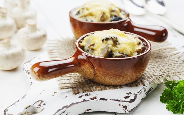 Жюльен из курицы с грибами
