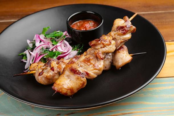 Мини шашлычок из курицы в индийских специях Мини шашлычок из курицы в индийских специях