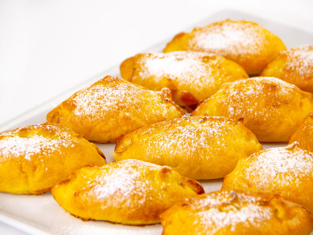 Мини пирожки с повидлом