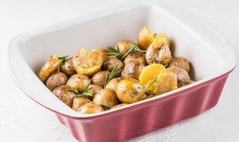 Картофель запеченный с розмарином