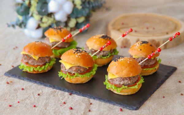 Мини бургер с цыпленком