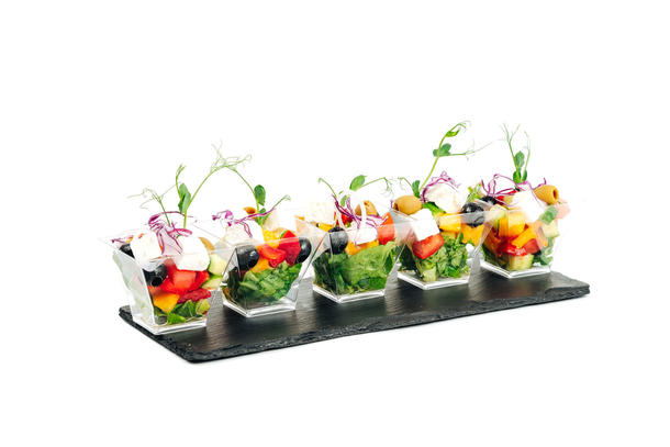 Салат Греческий с соусом из феты Салат Греческий с соусом из феты