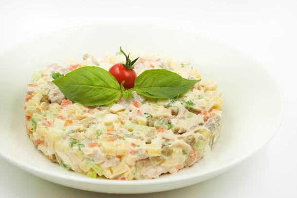 "Оливье" с курицей "Оливье" с курицей