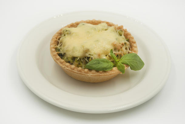 Киш-лорен со шпинатом, сыром и курицей Киш-лорен со шпинатом, сыром и курицей