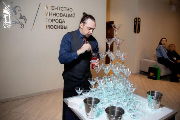 Бармен Бармен