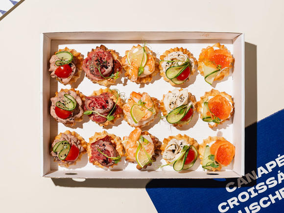 Фуршетный сет "Праздничный микс" на 20-30 персон в Москве