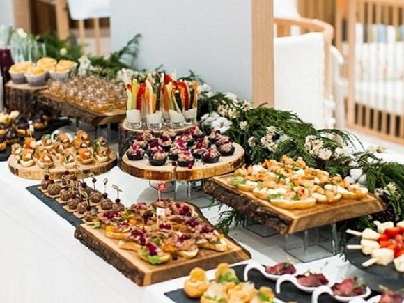 Фуршетный сет "Премиум" на 28 -30 персон в Москве